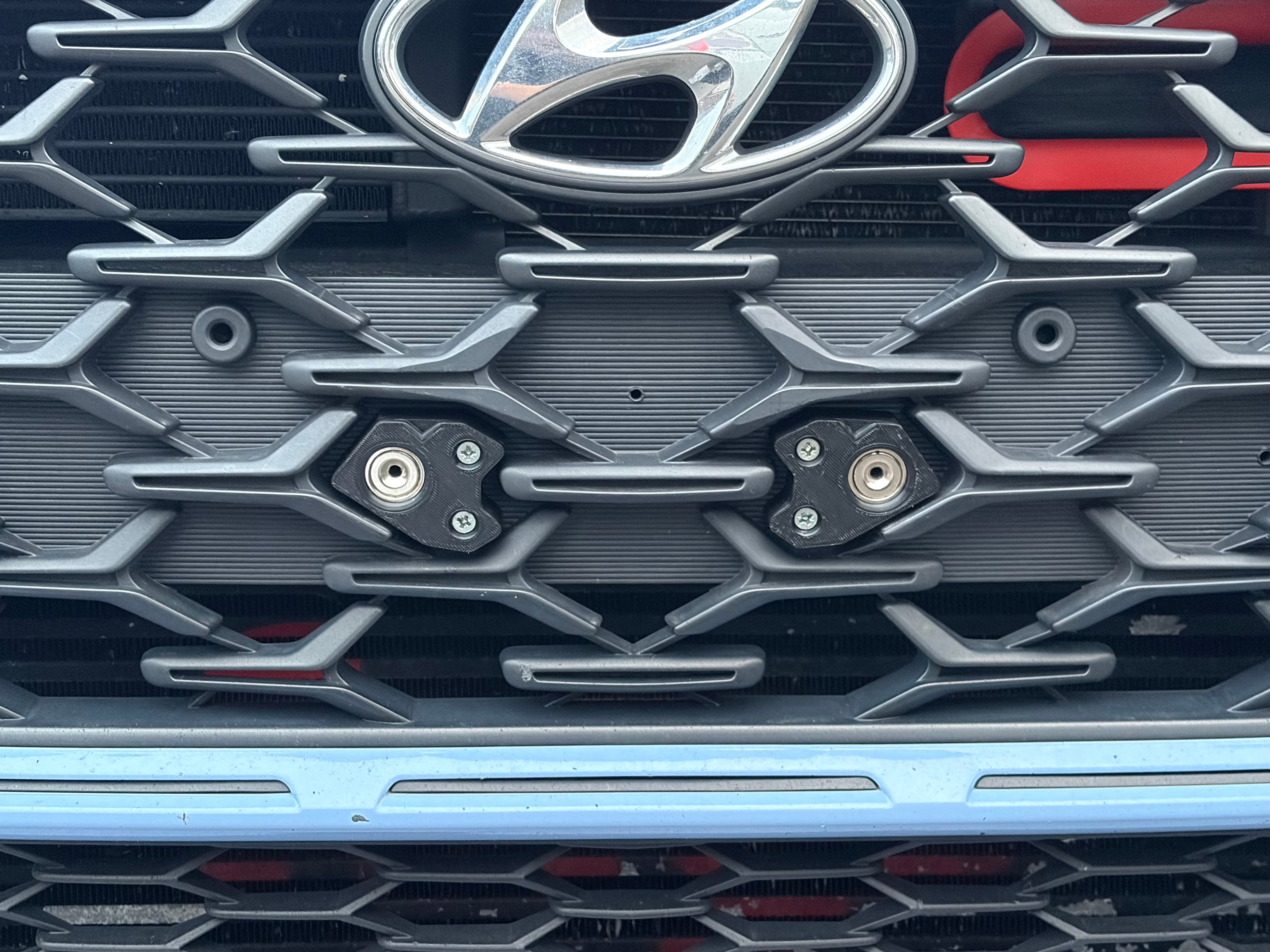 Hyundai i30N Facelift Magnetic number plate holders