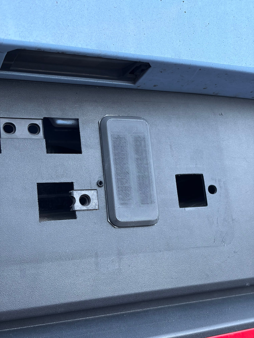 Universal magnetic holders